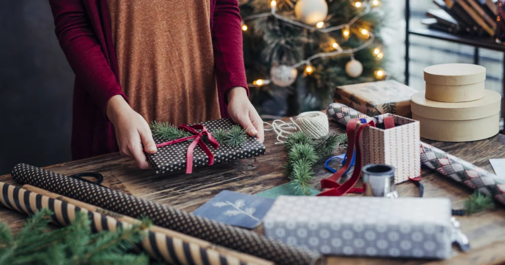 Confira as dicas para economizar nos presentes de natal para a família